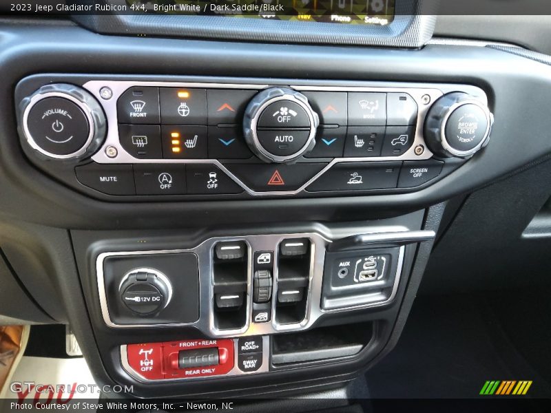 Bright White / Dark Saddle/Black 2023 Jeep Gladiator Rubicon 4x4