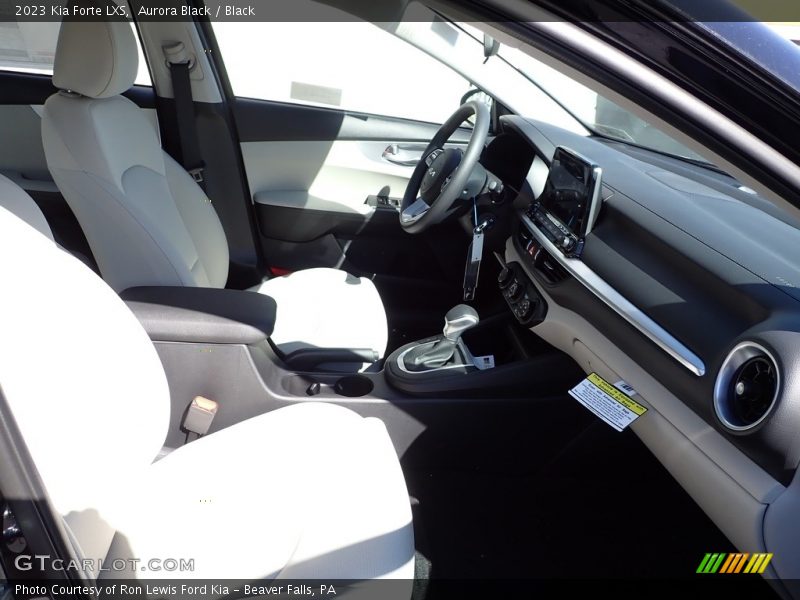 Aurora Black / Black 2023 Kia Forte LXS