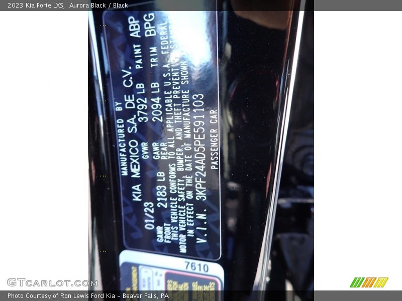 Aurora Black / Black 2023 Kia Forte LXS