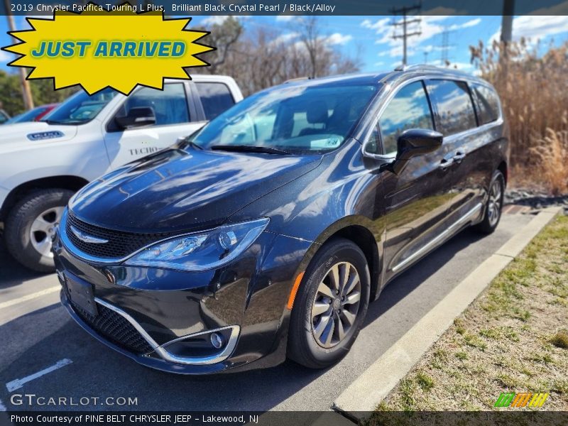 Brilliant Black Crystal Pearl / Black/Alloy 2019 Chrysler Pacifica Touring L Plus