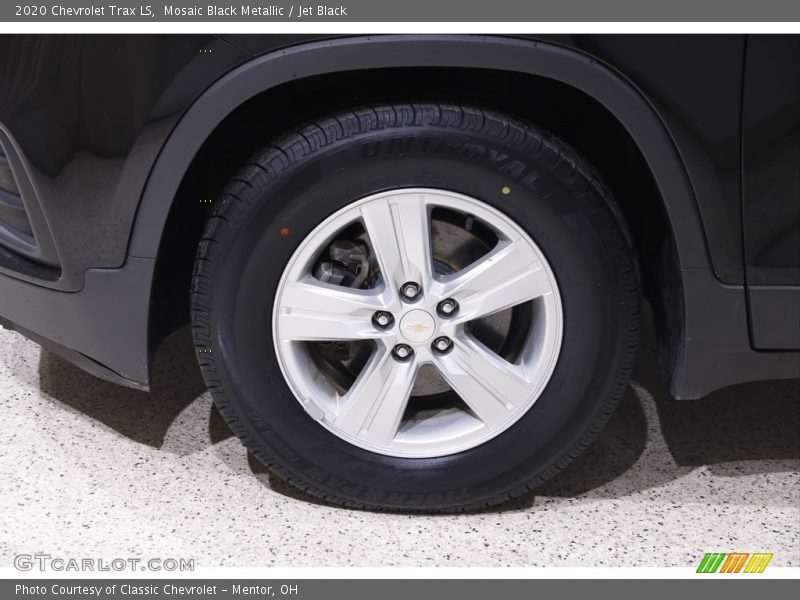 Mosaic Black Metallic / Jet Black 2020 Chevrolet Trax LS
