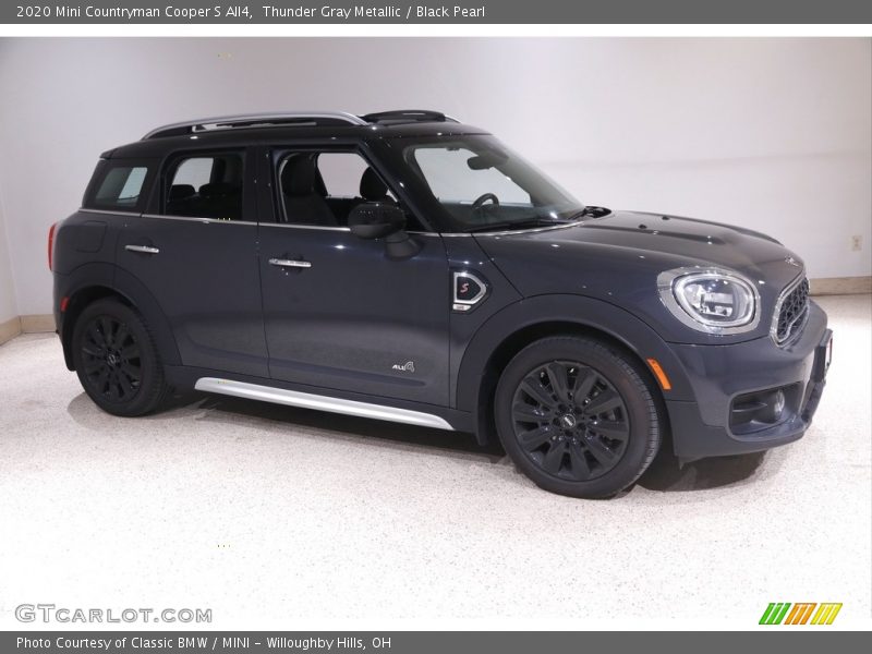 Thunder Gray Metallic / Black Pearl 2020 Mini Countryman Cooper S All4