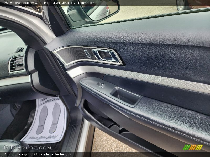 Ingot Silver Metallic / Ebony Black 2016 Ford Explorer XLT