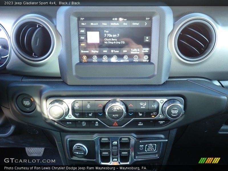 Black / Black 2023 Jeep Gladiator Sport 4x4