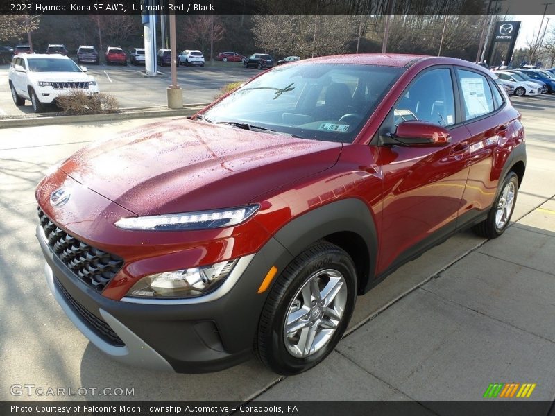 Front 3/4 View of 2023 Kona SE AWD