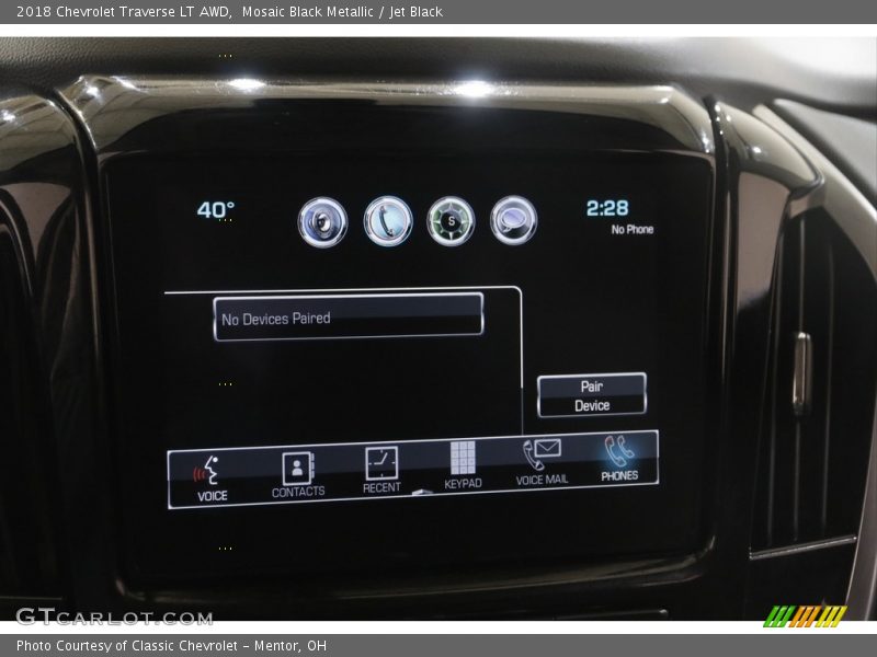 Mosaic Black Metallic / Jet Black 2018 Chevrolet Traverse LT AWD