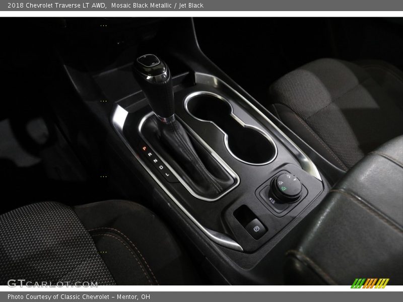 Mosaic Black Metallic / Jet Black 2018 Chevrolet Traverse LT AWD