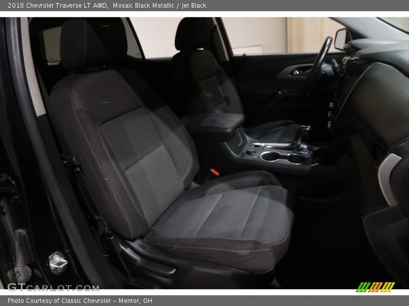 Mosaic Black Metallic / Jet Black 2018 Chevrolet Traverse LT AWD