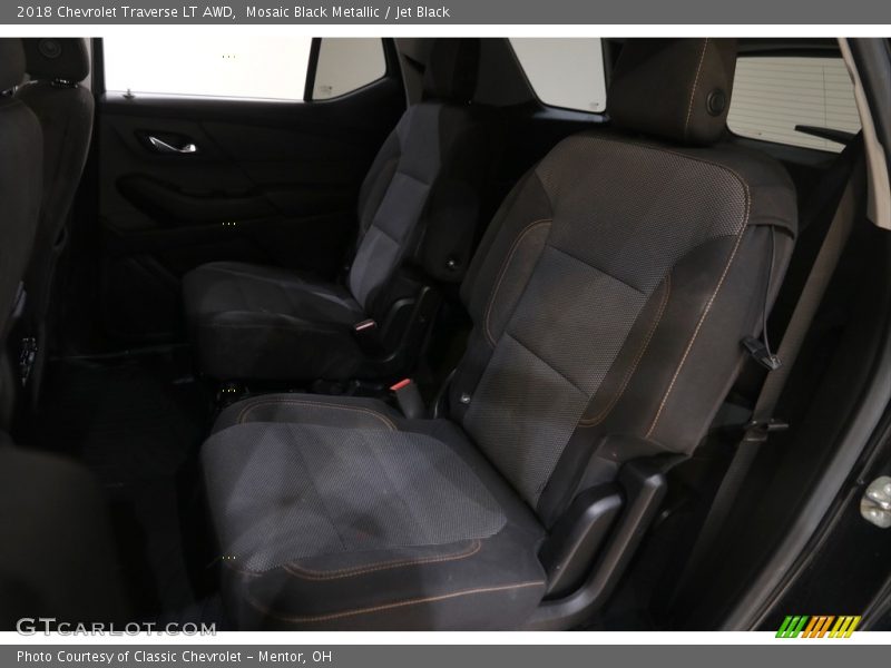Mosaic Black Metallic / Jet Black 2018 Chevrolet Traverse LT AWD