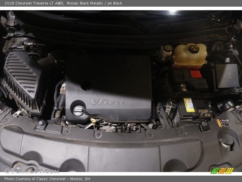 Mosaic Black Metallic / Jet Black 2018 Chevrolet Traverse LT AWD