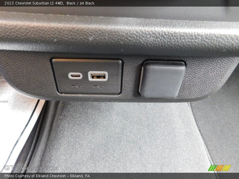 Black / Jet Black 2023 Chevrolet Suburban LS 4WD