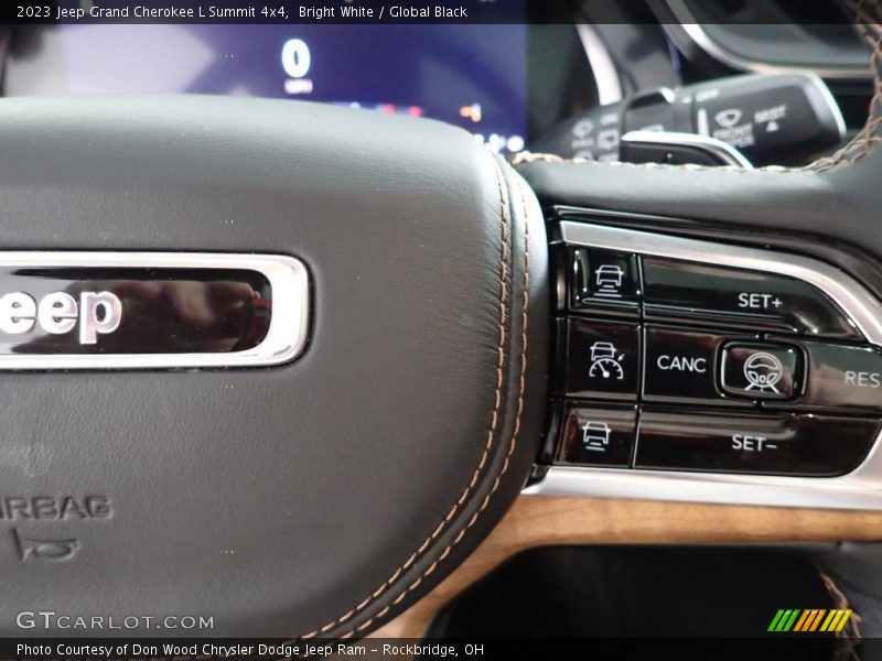 Bright White / Global Black 2023 Jeep Grand Cherokee L Summit 4x4
