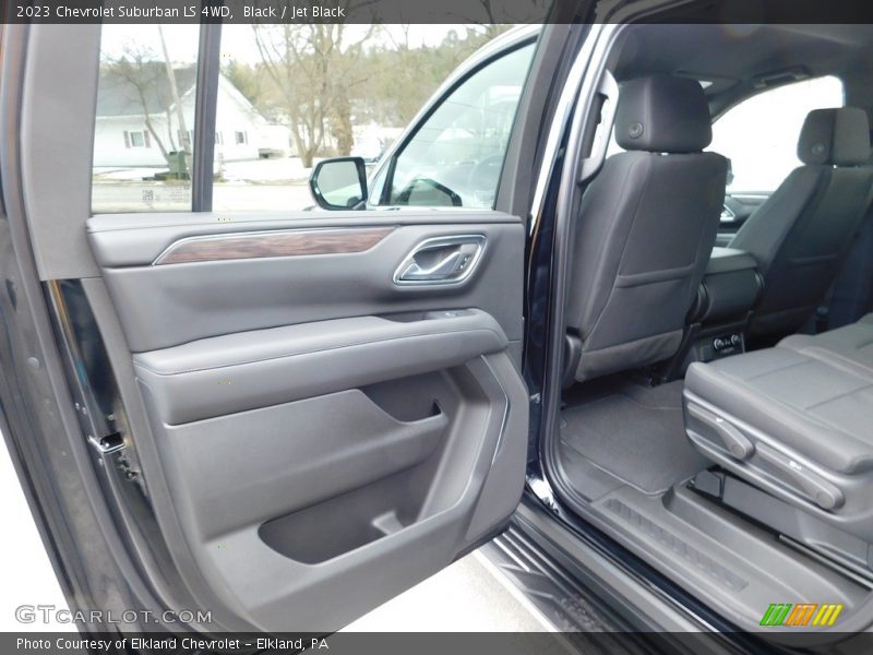 Black / Jet Black 2023 Chevrolet Suburban LS 4WD