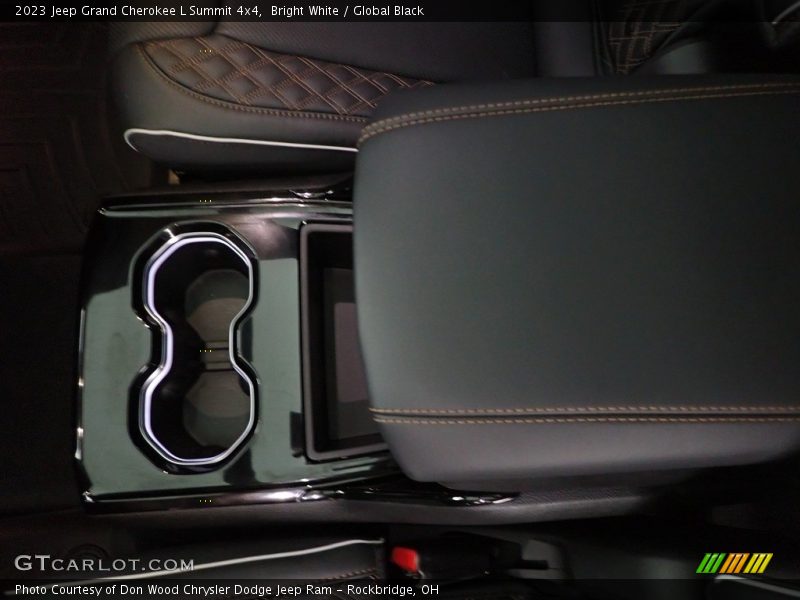 Bright White / Global Black 2023 Jeep Grand Cherokee L Summit 4x4