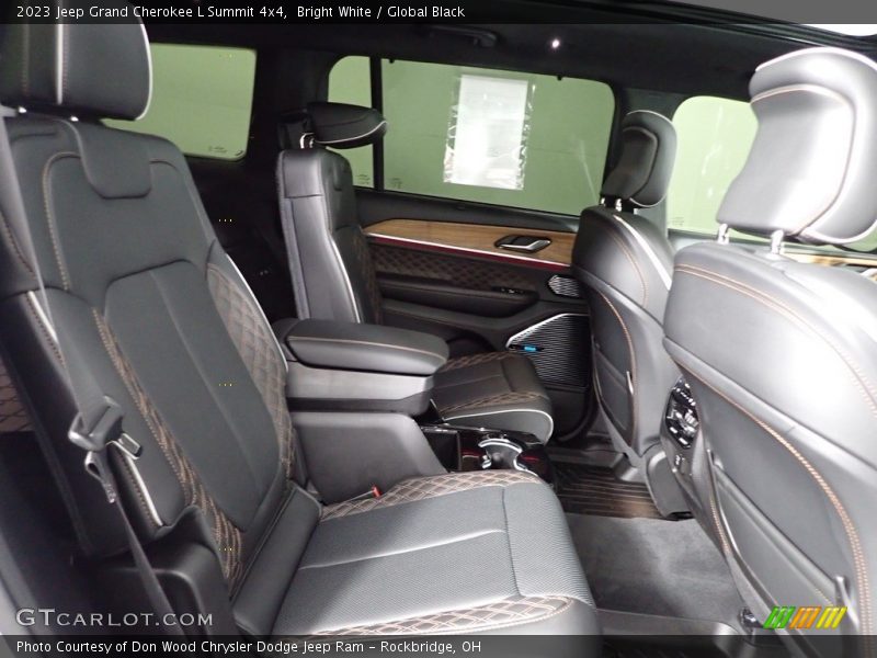 Bright White / Global Black 2023 Jeep Grand Cherokee L Summit 4x4