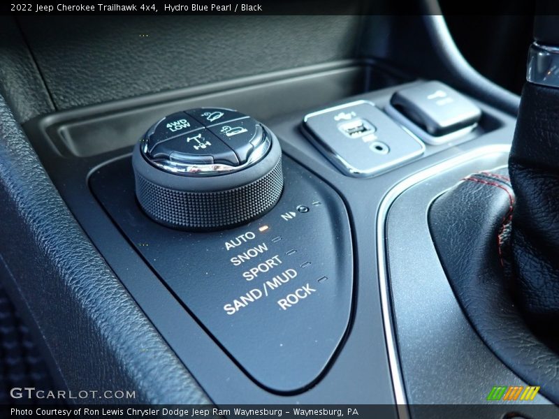 Hydro Blue Pearl / Black 2022 Jeep Cherokee Trailhawk 4x4