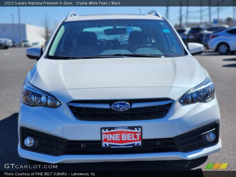 Crystal White Pearl / Black 2023 Subaru Impreza Premium 5-Door