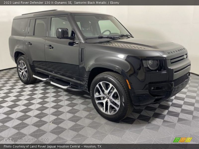 Front 3/4 View of 2023 Defender 130 X-Dynamic SE