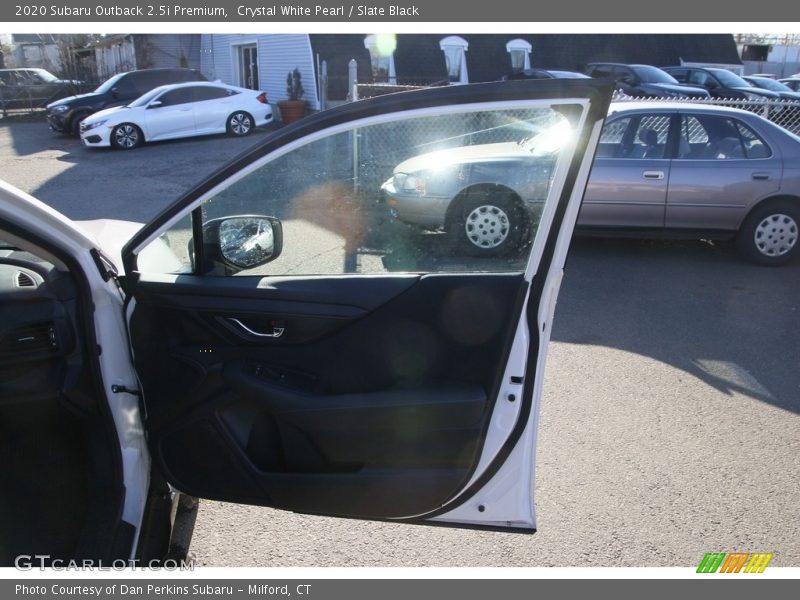 Crystal White Pearl / Slate Black 2020 Subaru Outback 2.5i Premium