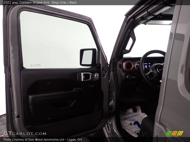 Sting-Gray / Black 2022 Jeep Gladiator Mojave 4x4