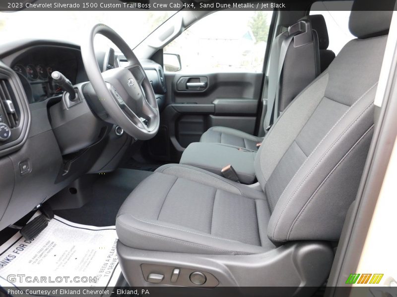 Sand Dune Metallic / Jet Black 2023 Chevrolet Silverado 1500 Custom Trail Boss Crew Cab 4x4