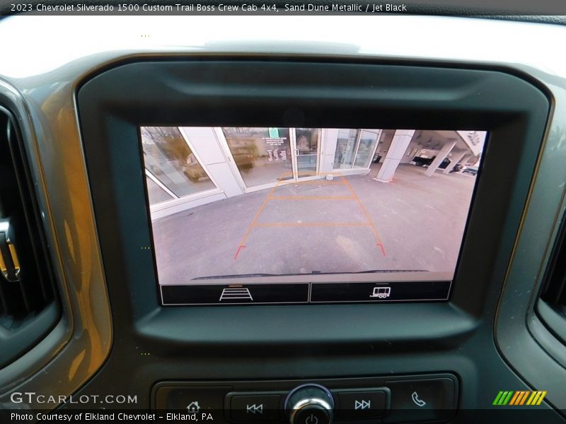 Sand Dune Metallic / Jet Black 2023 Chevrolet Silverado 1500 Custom Trail Boss Crew Cab 4x4