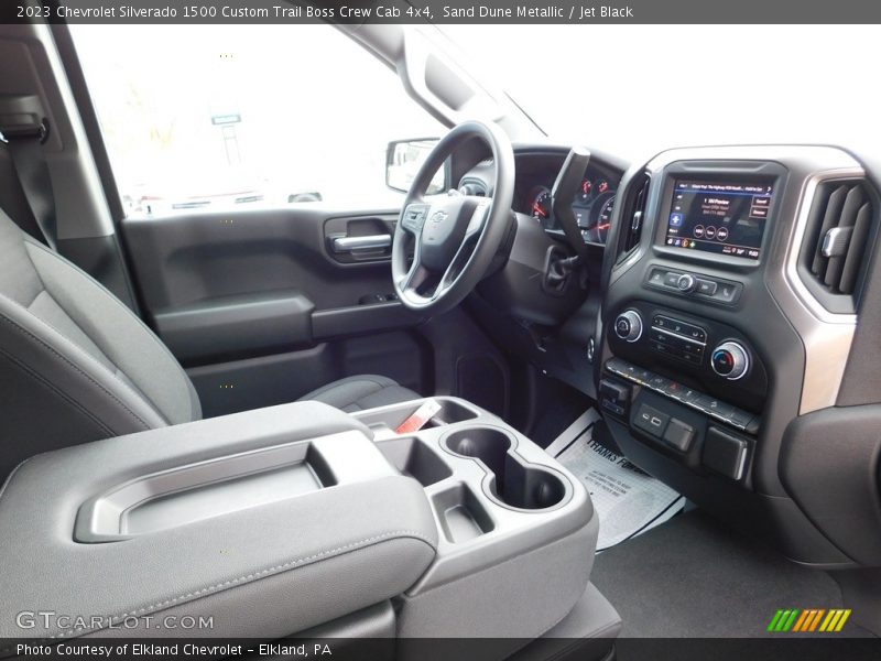 Sand Dune Metallic / Jet Black 2023 Chevrolet Silverado 1500 Custom Trail Boss Crew Cab 4x4
