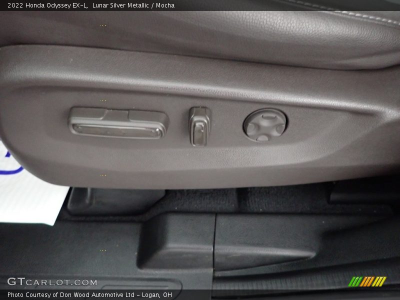Lunar Silver Metallic / Mocha 2022 Honda Odyssey EX-L