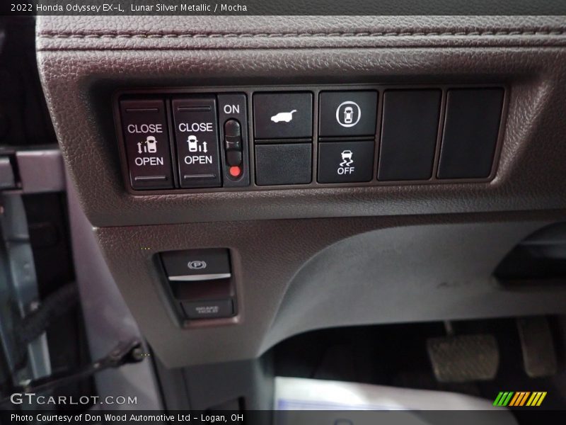 Lunar Silver Metallic / Mocha 2022 Honda Odyssey EX-L