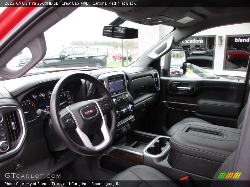 Cardinal Red / Jet Black 2022 GMC Sierra 2500HD SLT Crew Cab 4WD