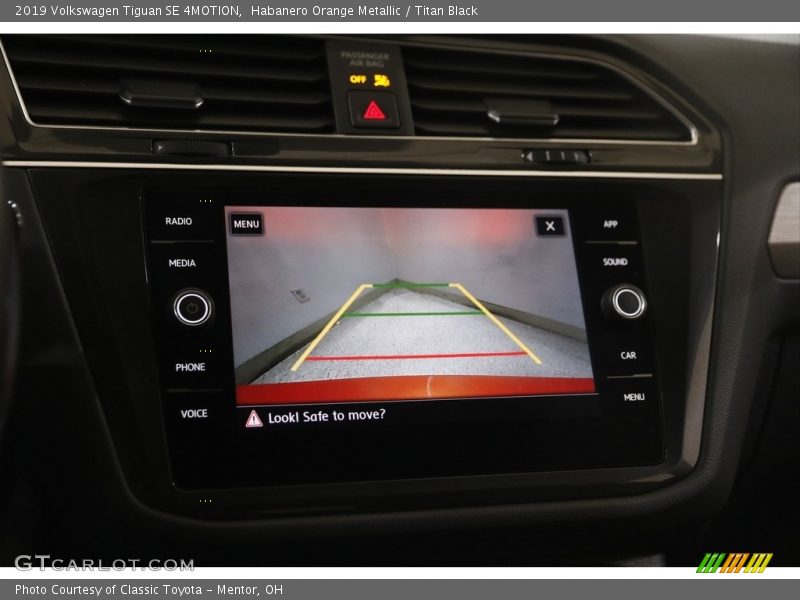 Habanero Orange Metallic / Titan Black 2019 Volkswagen Tiguan SE 4MOTION