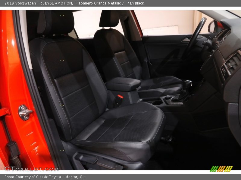 Habanero Orange Metallic / Titan Black 2019 Volkswagen Tiguan SE 4MOTION