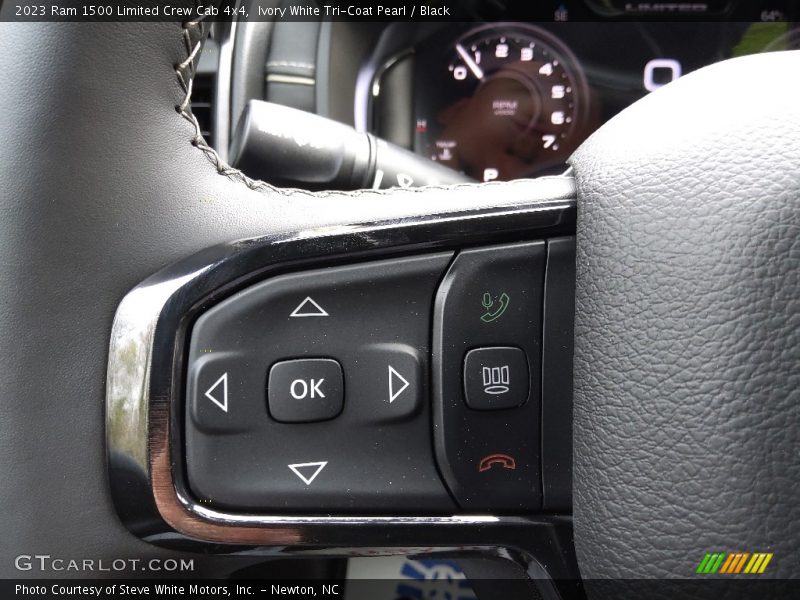  2023 1500 Limited Crew Cab 4x4 Steering Wheel