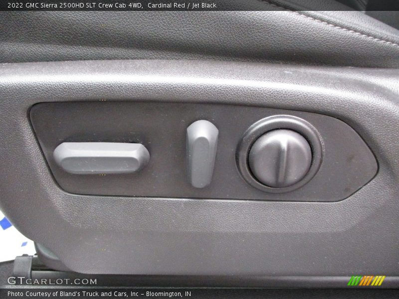 Cardinal Red / Jet Black 2022 GMC Sierra 2500HD SLT Crew Cab 4WD