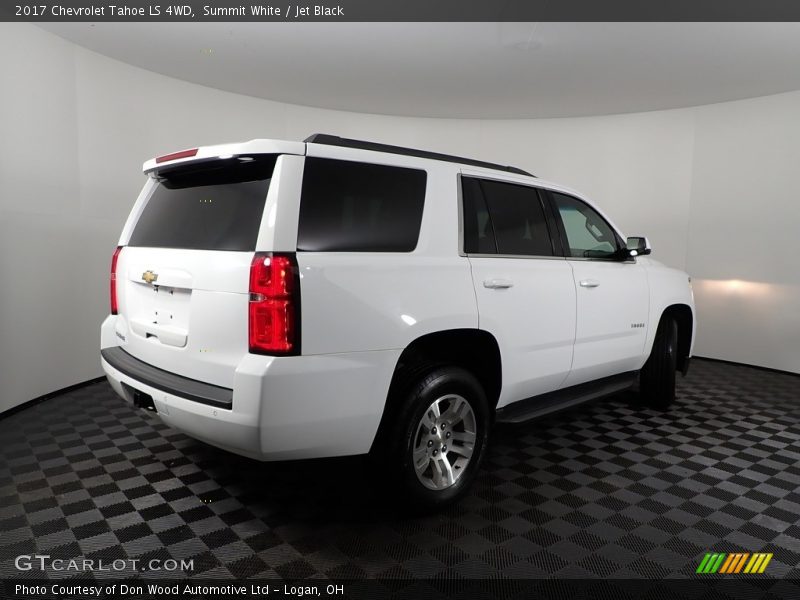 Summit White / Jet Black 2017 Chevrolet Tahoe LS 4WD