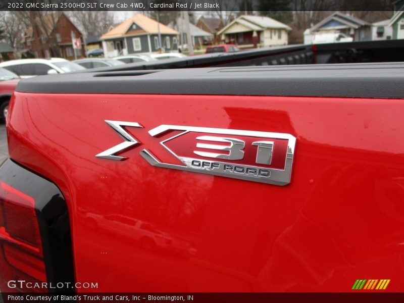 Cardinal Red / Jet Black 2022 GMC Sierra 2500HD SLT Crew Cab 4WD