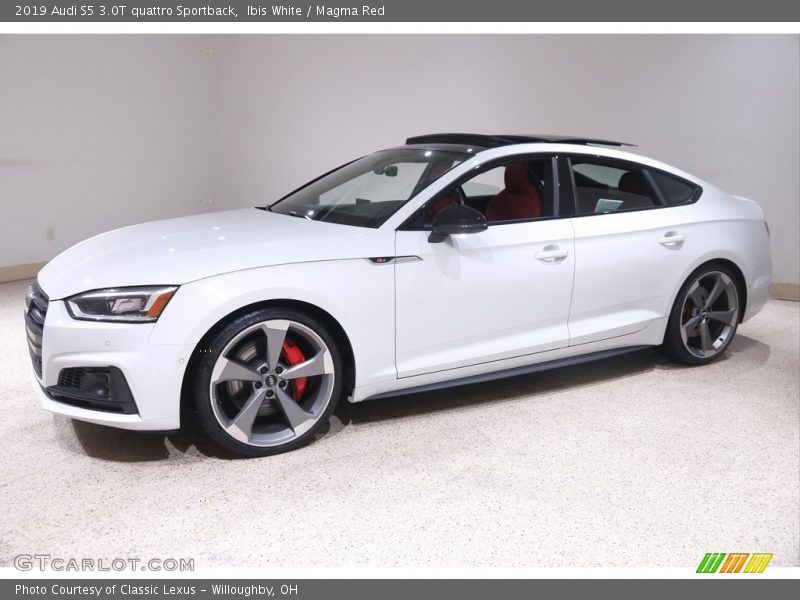 Front 3/4 View of 2019 S5 3.0T quattro Sportback