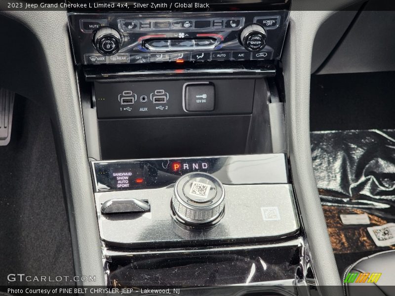Silver Zynith / Global Black 2023 Jeep Grand Cherokee L Limited 4x4
