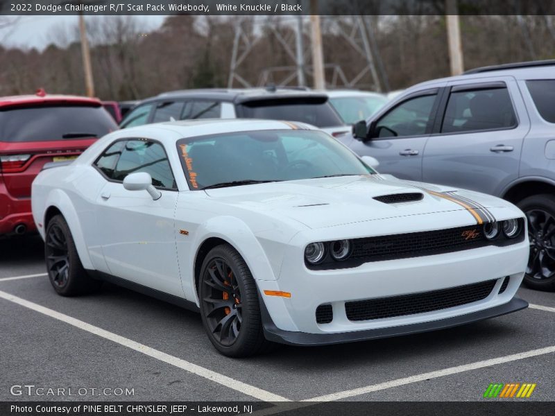Front 3/4 View of 2022 Challenger R/T Scat Pack Widebody