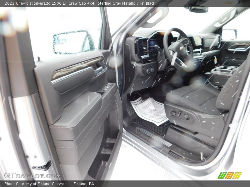 Sterling Gray Metallic / Jet Black 2023 Chevrolet Silverado 1500 LT Crew Cab 4x4