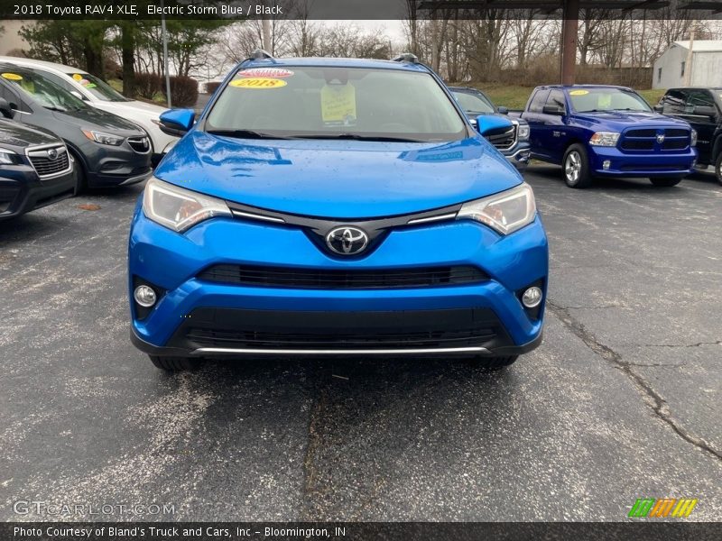 Electric Storm Blue / Black 2018 Toyota RAV4 XLE