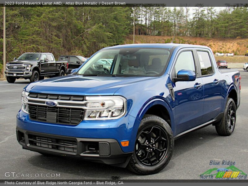 Front 3/4 View of 2023 Maverick Lariat AWD