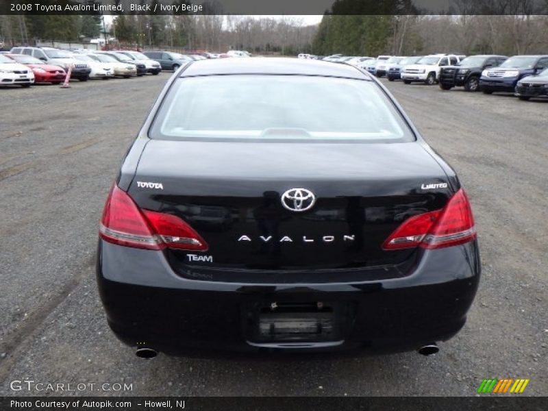 Black / Ivory Beige 2008 Toyota Avalon Limited