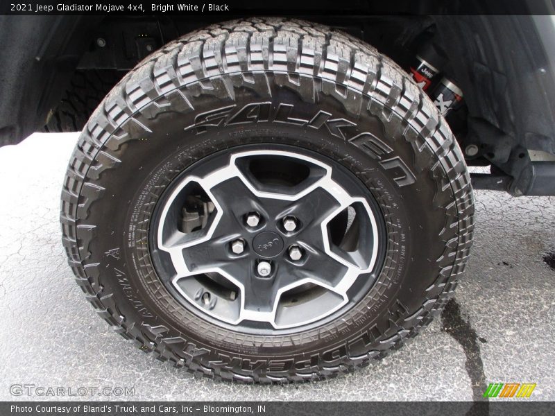 Bright White / Black 2021 Jeep Gladiator Mojave 4x4