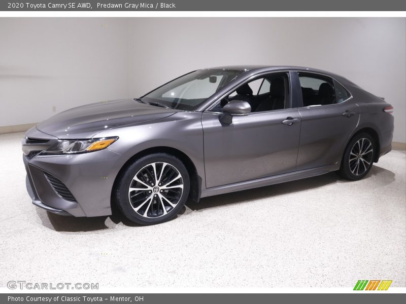 Predawn Gray Mica / Black 2020 Toyota Camry SE AWD