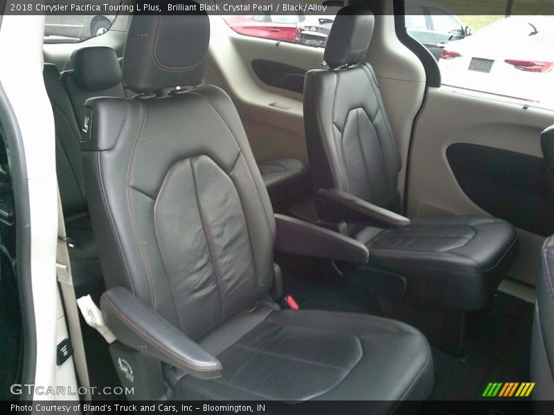 Brilliant Black Crystal Pearl / Black/Alloy 2018 Chrysler Pacifica Touring L Plus