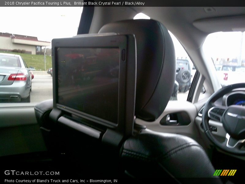 Brilliant Black Crystal Pearl / Black/Alloy 2018 Chrysler Pacifica Touring L Plus