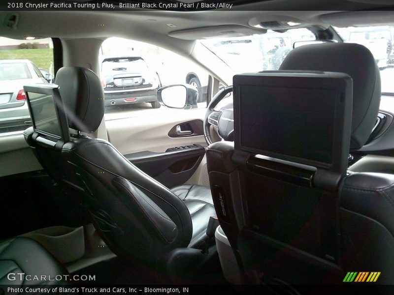 Brilliant Black Crystal Pearl / Black/Alloy 2018 Chrysler Pacifica Touring L Plus