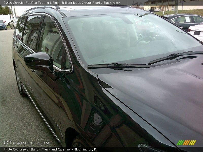 Brilliant Black Crystal Pearl / Black/Alloy 2018 Chrysler Pacifica Touring L Plus