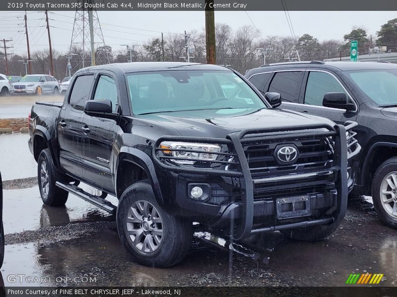 Midnight Black Metallic / Cement Gray 2019 Toyota Tacoma SR5 Double Cab 4x4